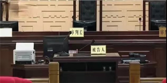 新郎婚礼当天坠亡妻子继承183万 公婆不乐意了！双方为争夺财产对薄公堂
