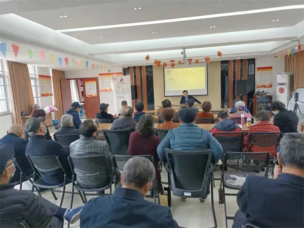 深入社区|传家一周年“惠民行”  