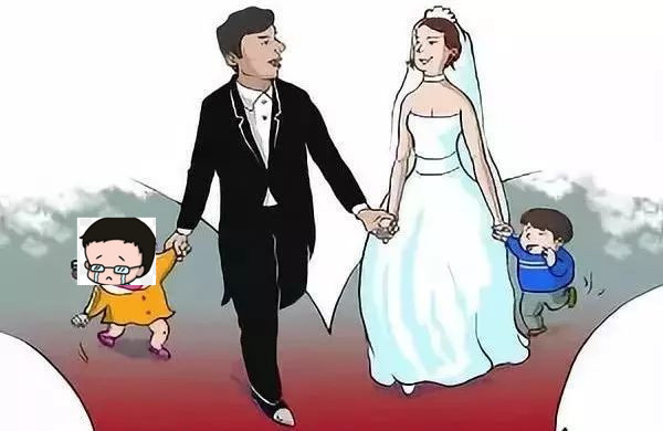 母亲去世 男孩与继父对簿公堂讨要一半房产 继父：他留学花了120万